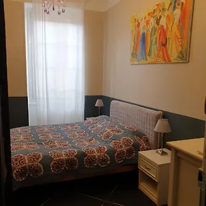 https://appartement-intra-muros-climatise-8-personnes.aixenprovencehotels.org