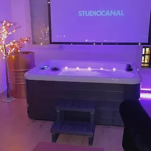 https://superbe-appartement-en-rsidence-avec-jacuzzi.lillehotels.org