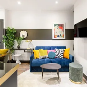 https://chic-flat-near-eiffel-tower-by-guestready-apartment.fr-paris.fr